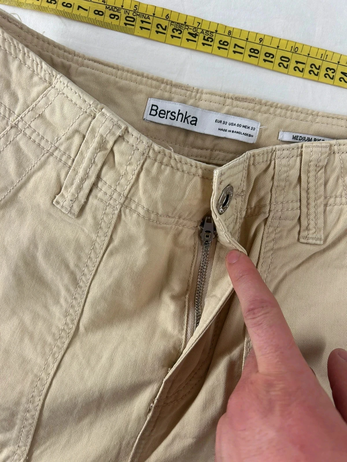 Creamy beige high-waisted Bershka jeans – photo 8